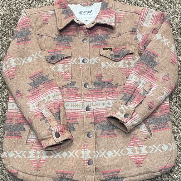 Wrangler Jackets & Blazers - Wrangler Women’s western Aztec Pattern Jacket size M